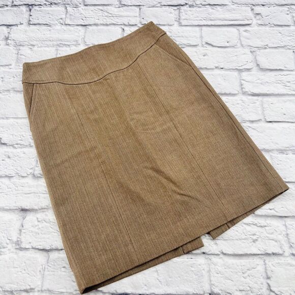 Banana Republic Dresses & Skirts - Banana Republic Knee Length Stretch Pencil Career Skirt Beige Size 2 Pockets